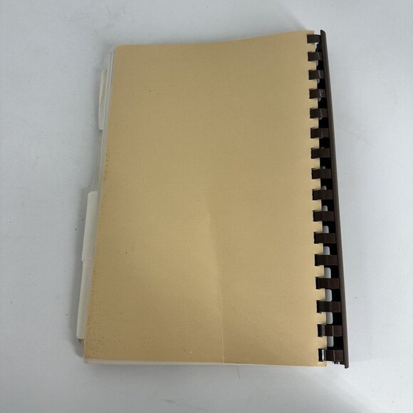 Whats Cooking In Highland County Cookbook 1987 Ladies Auxiliary McDowell Volunte - Picture 2 of 4